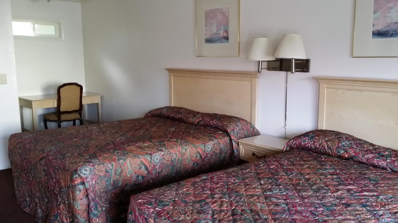 Redwood Inn Віллітс Екстер'єр фото