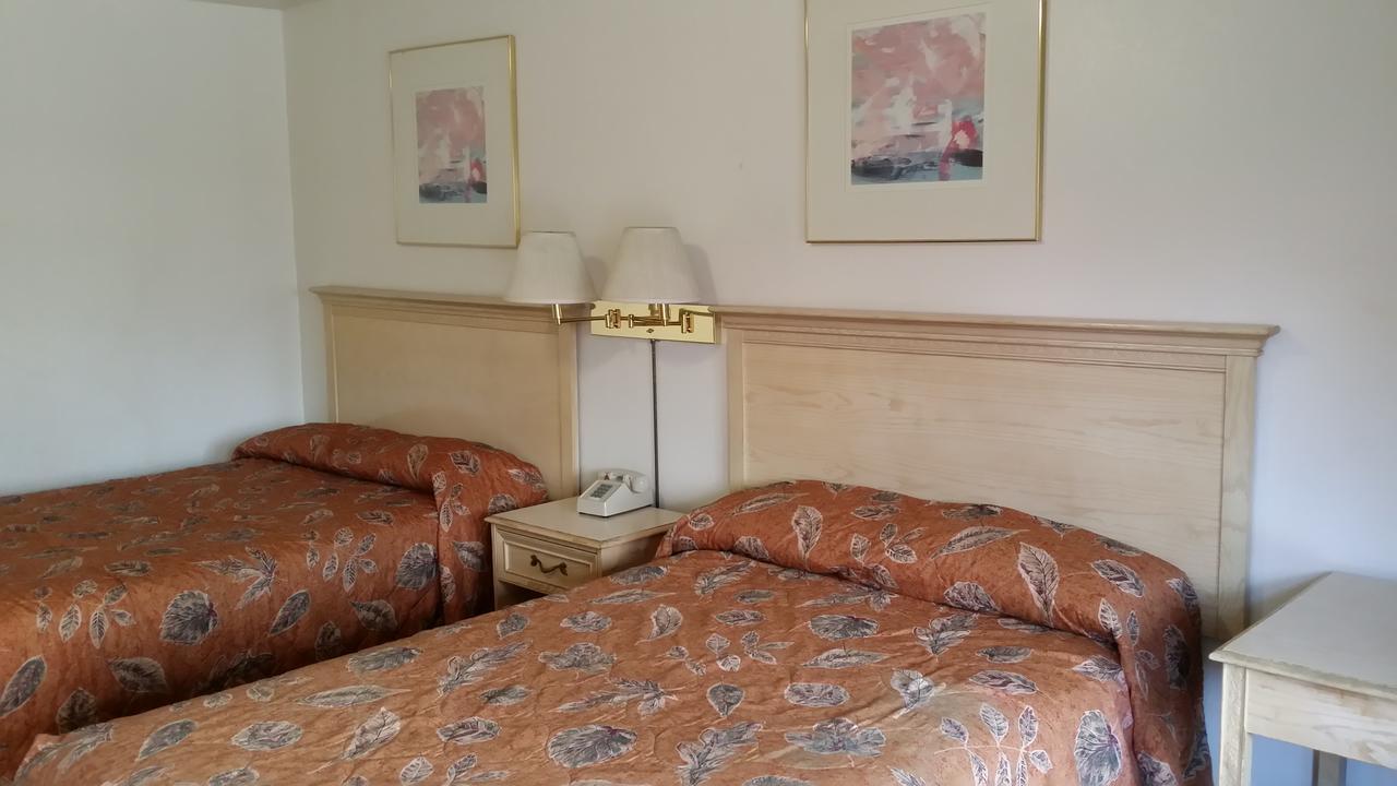 Redwood Inn Віллітс Екстер'єр фото